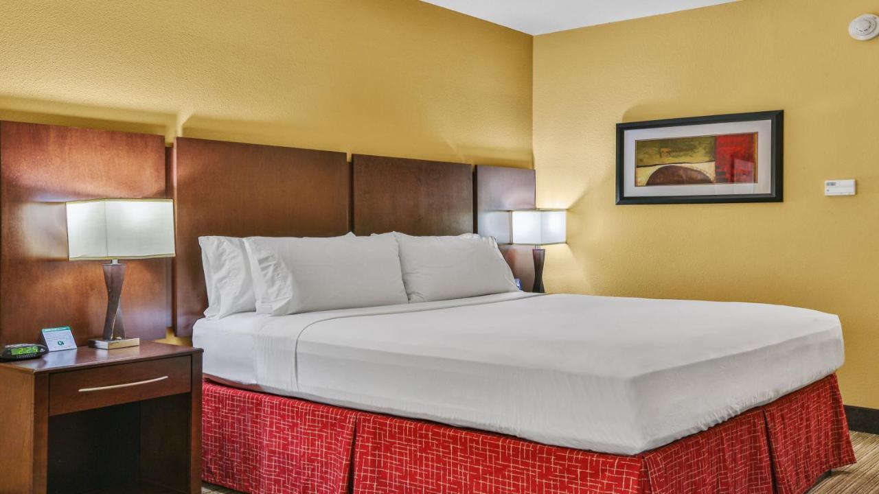 Holiday Inn Express & Suites Houston South - Near Pearland By Ihg מראה חיצוני תמונה