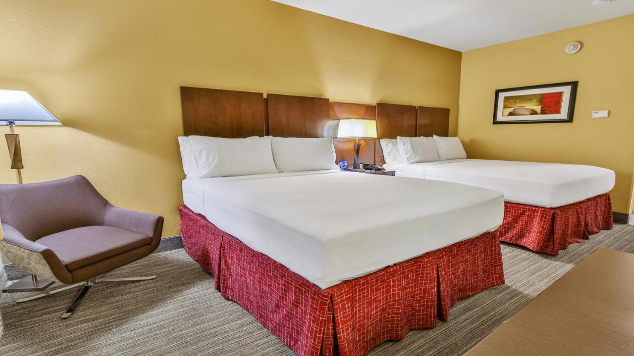 Holiday Inn Express & Suites Houston South - Near Pearland By Ihg מראה חיצוני תמונה