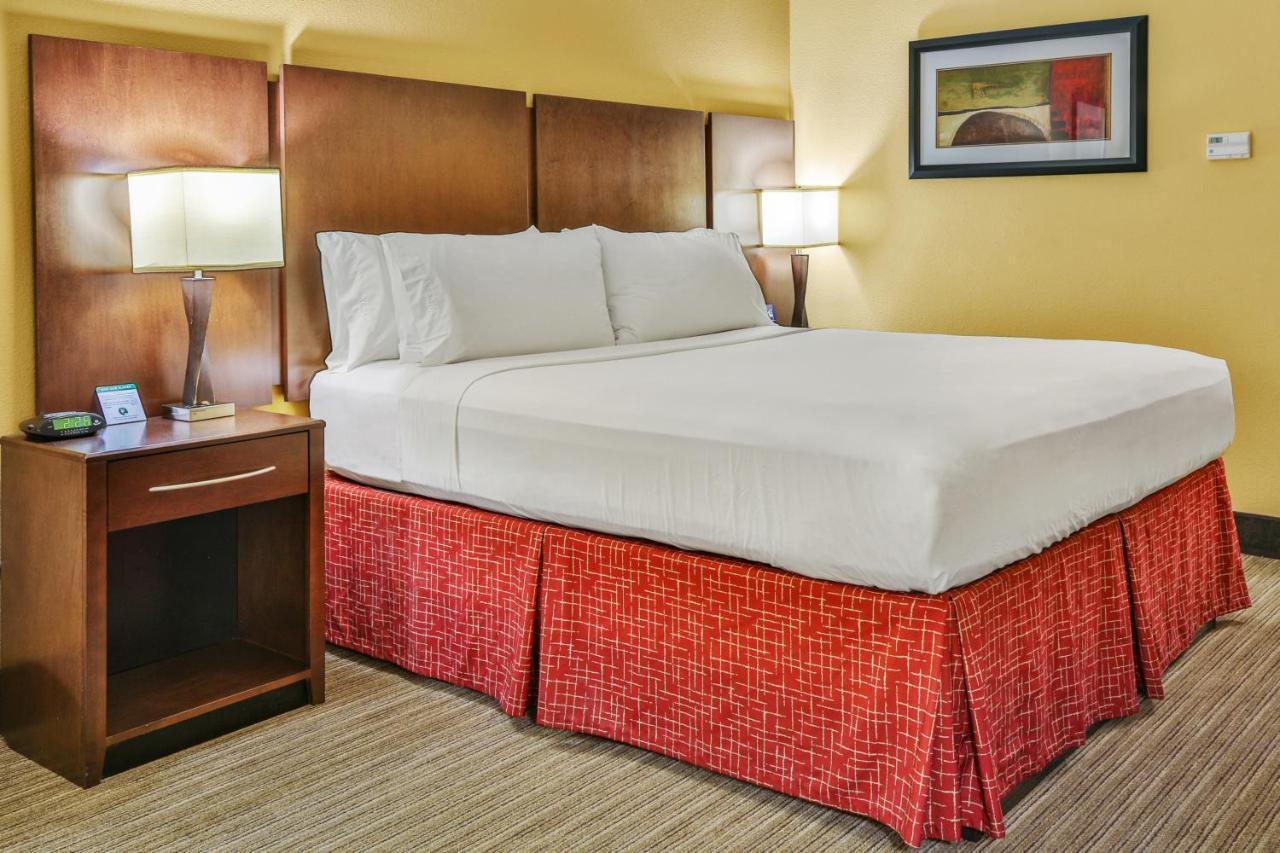 Holiday Inn Express & Suites Houston South - Near Pearland By Ihg מראה חיצוני תמונה