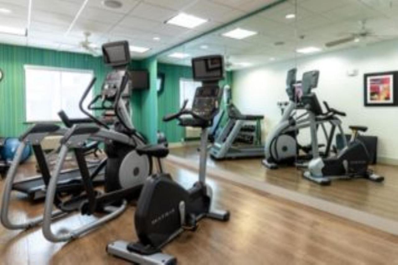 Holiday Inn Express & Suites Houston South - Near Pearland By Ihg מראה חיצוני תמונה