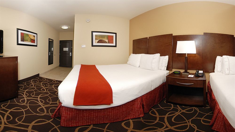 Holiday Inn Express & Suites Houston South - Near Pearland By Ihg מראה חיצוני תמונה
